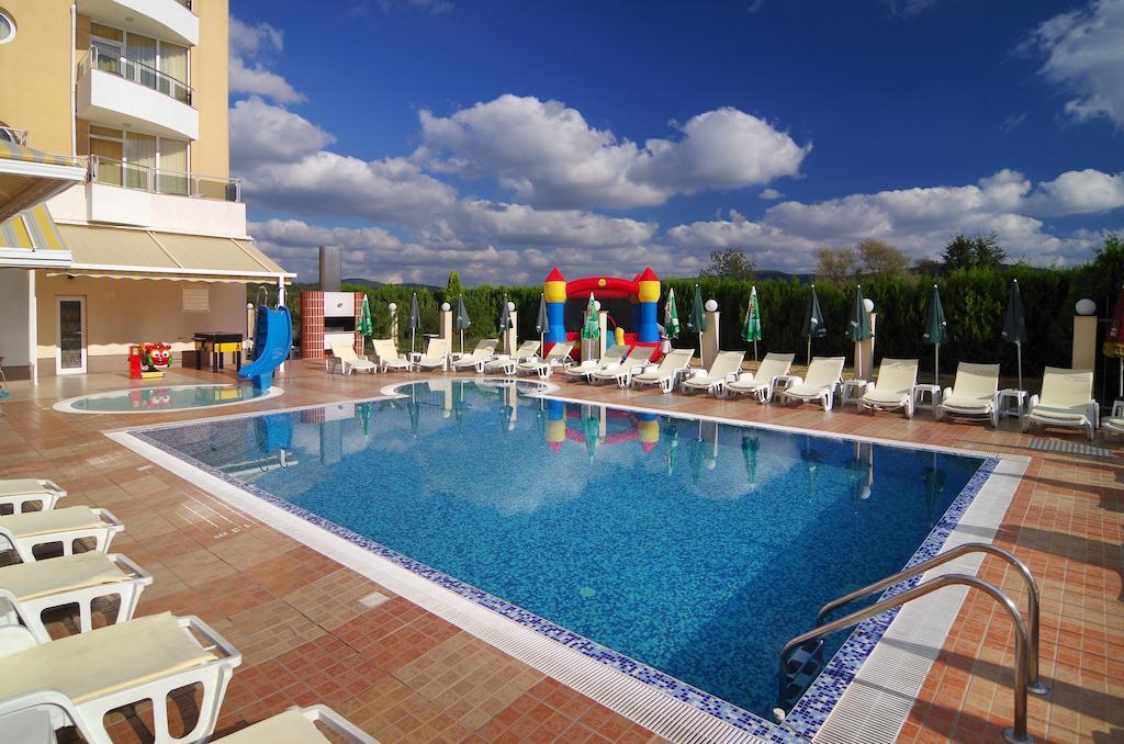 Hotel Plamena Palace Primorsko Exterior foto
